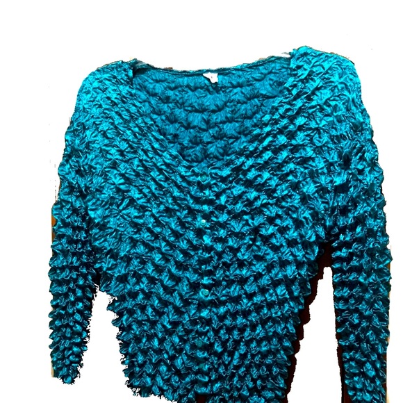 EUC 🌸Puckered Top🌸 - Picture 1 of 6